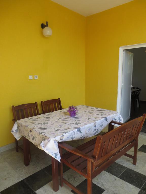 Apartments Tonka Pakoštane Habitación foto